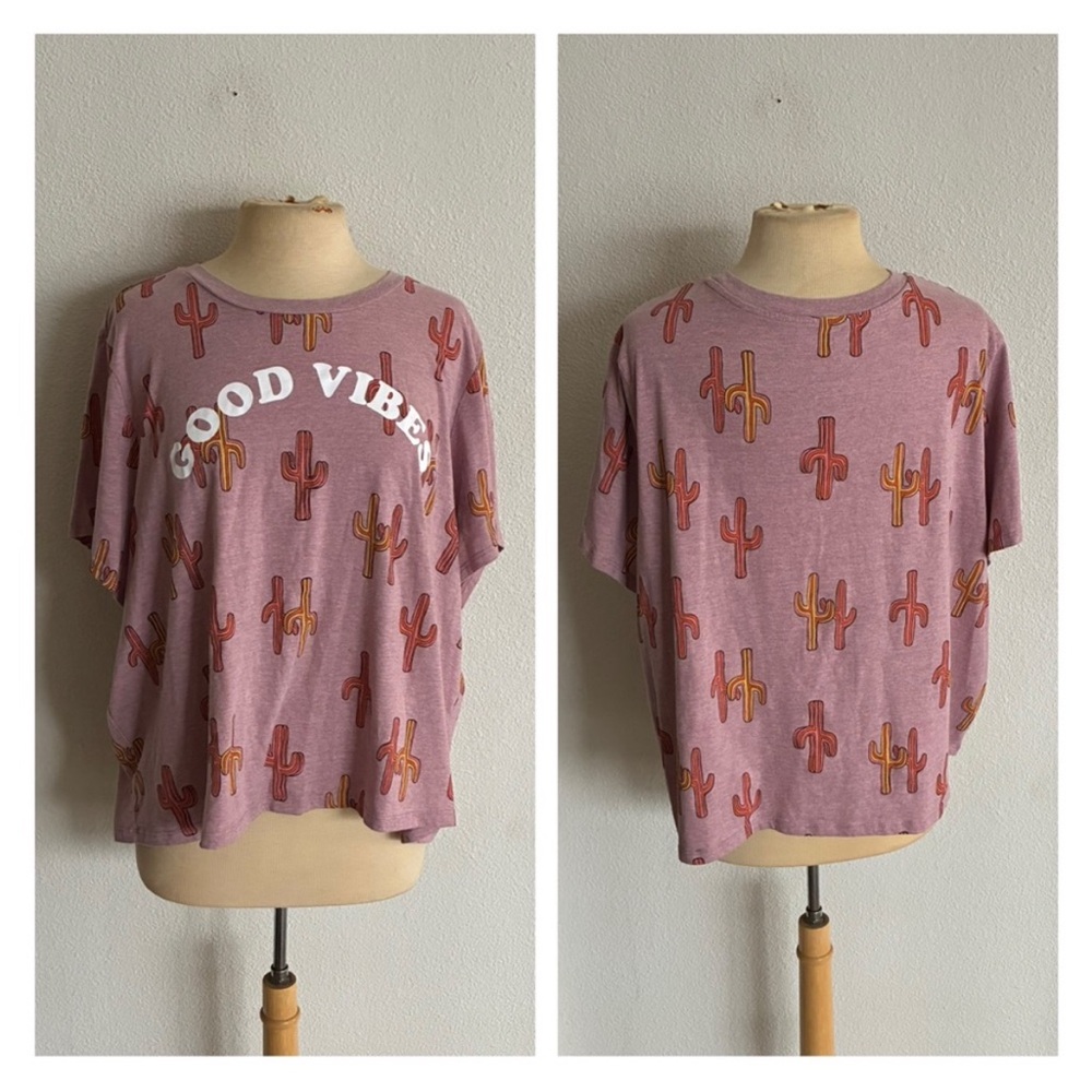 ❤️$10 Mad Engine “Good Vibes” tee